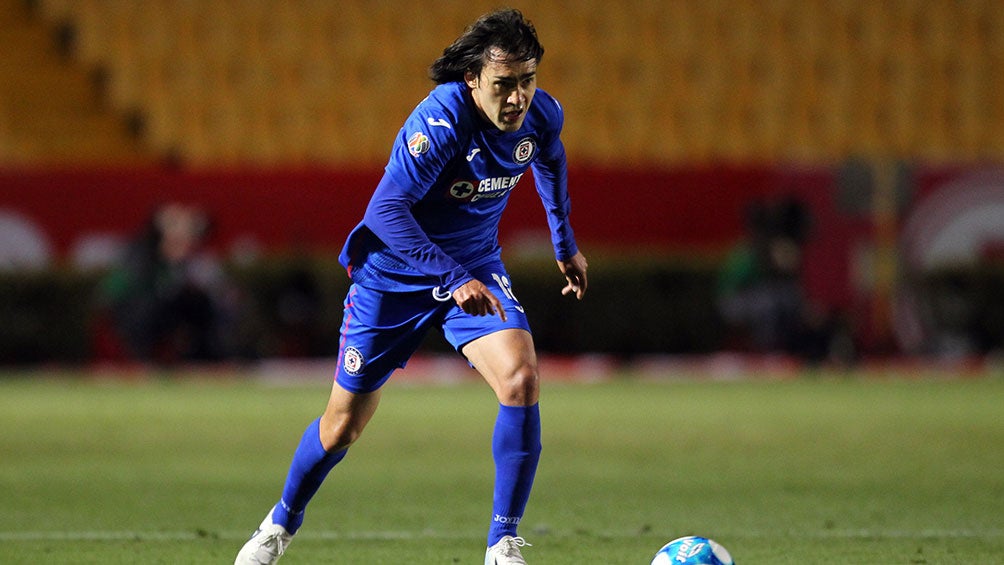 El Shaggy Martínez en un partido con Cruz Azul