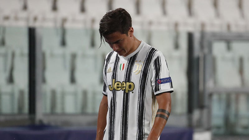 Paulo Dybala durante un partido con la Juventus 