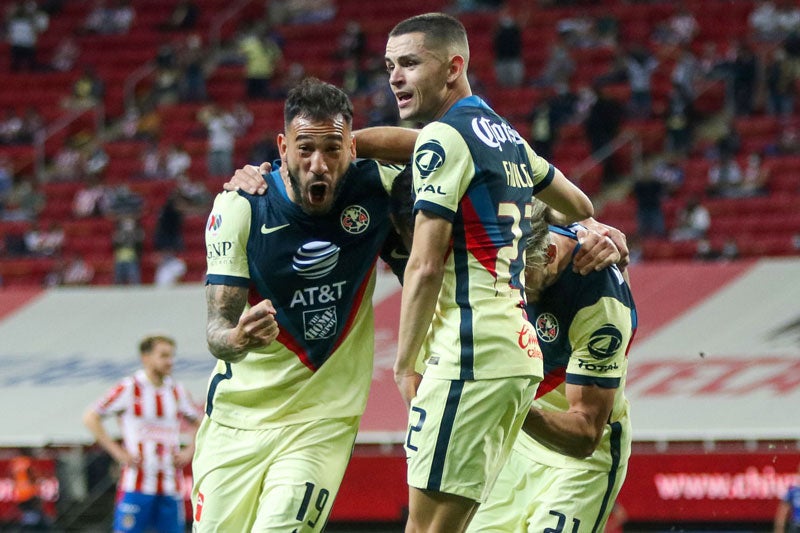 El zaguero celebrando un gol contra las Chivas