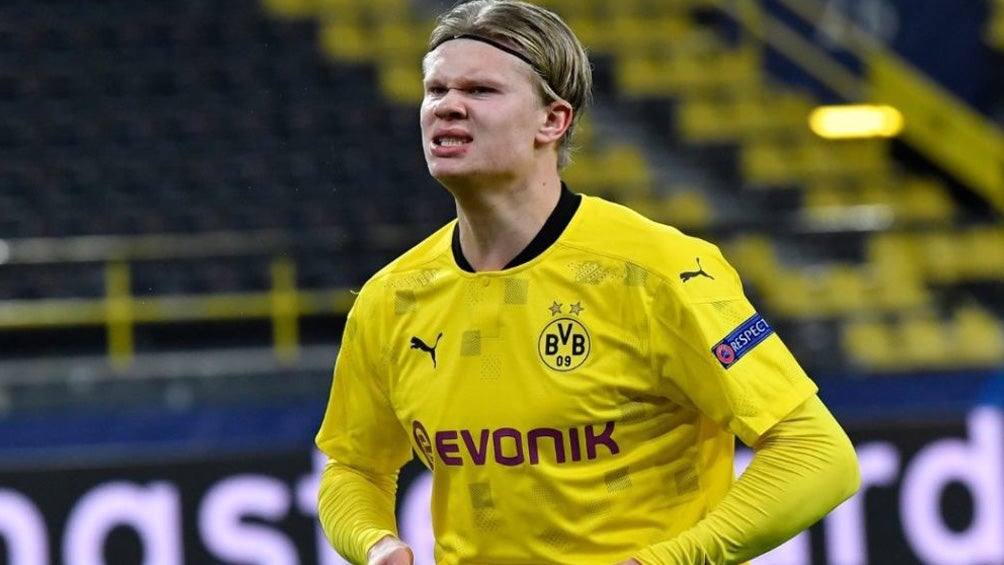 Erling Haaland durante un juego con el Borussia Dortmund