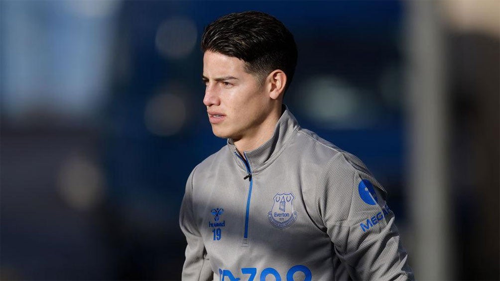 James Rodríguez en un entrenamiento con el Everton 