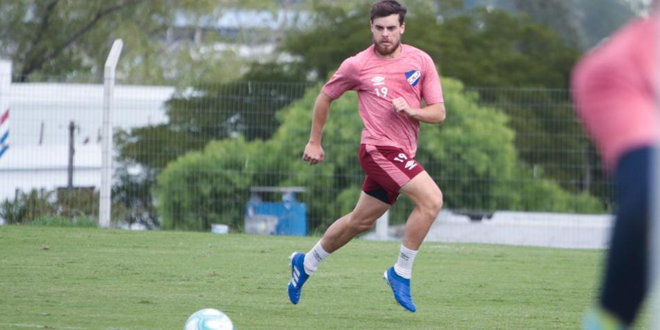 Jugador del Nacional uruguayo en entrenamiento