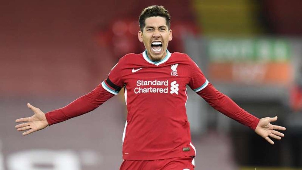 Roberto Firmino celebra con Liverpool