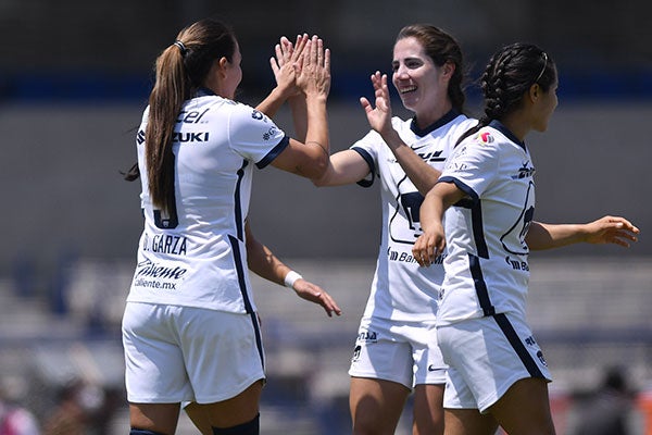 Jugadoras de Pumas en un partido