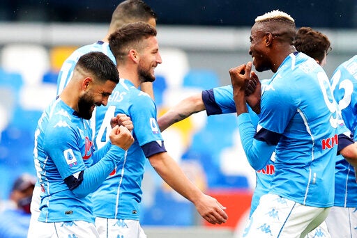 Jugadores de Napoli en festejo