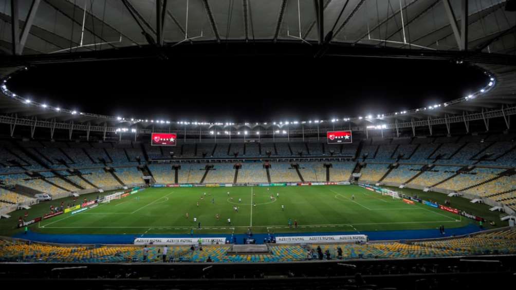 Estadio Maracaná de noche