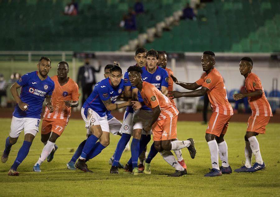 Acciones entre Cruz Azul y el Arcahaie 