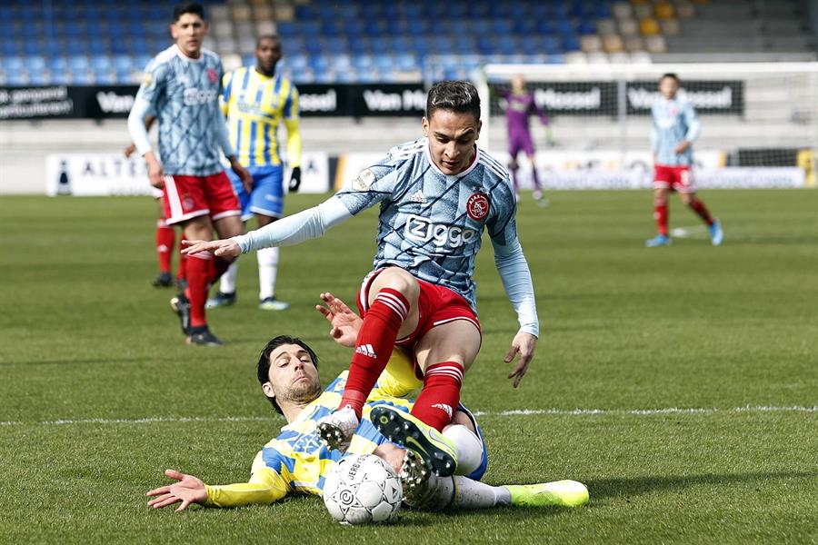 Ajax venció al Waalwijk 