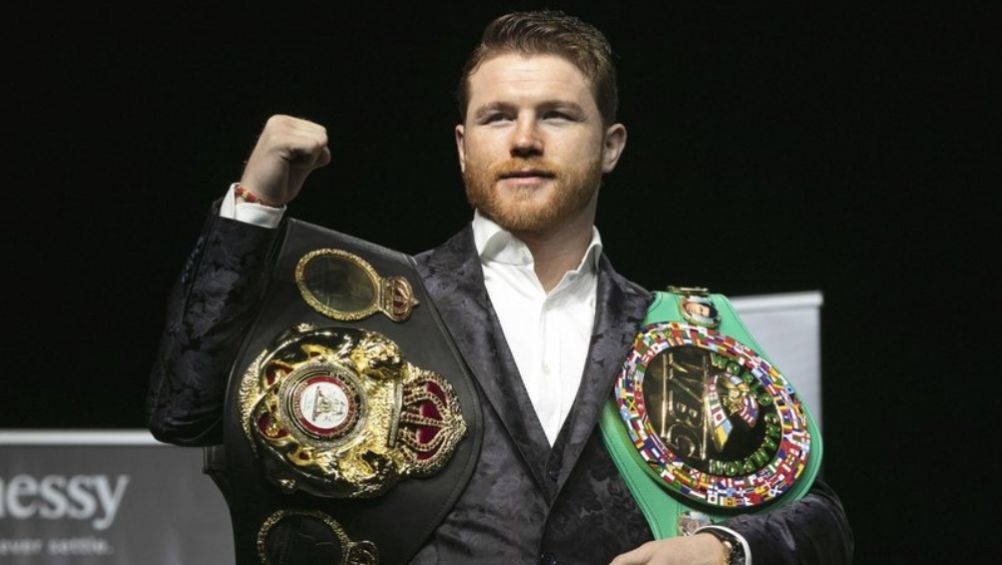 Canelo Álvarez en un evento promocional