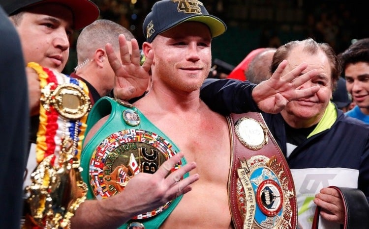 Canelo tras ganar una pelea de boxeo