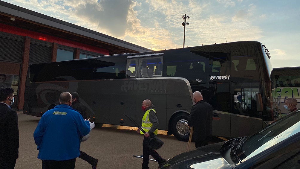 Real Madrid: Autobús merengue, dañado por fans del Liverpool