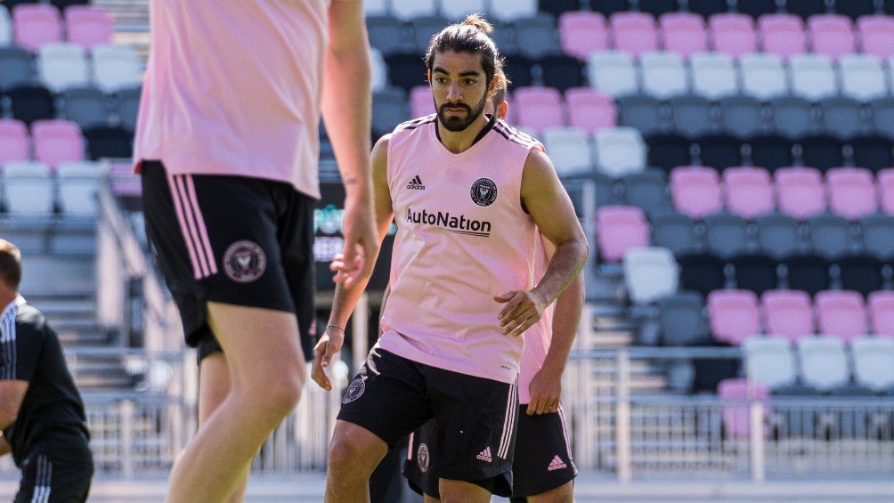 Rodolfo Pizarro durante un entrenamiento con Inter de Miami