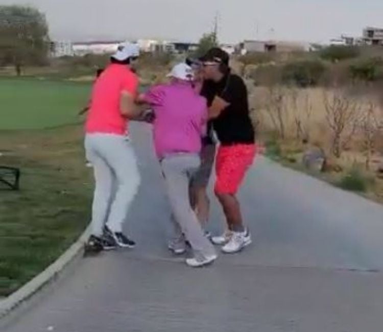 Pelea en campo de golf