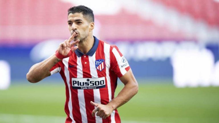 Luis Suárez en partido con Atlético de Madrid