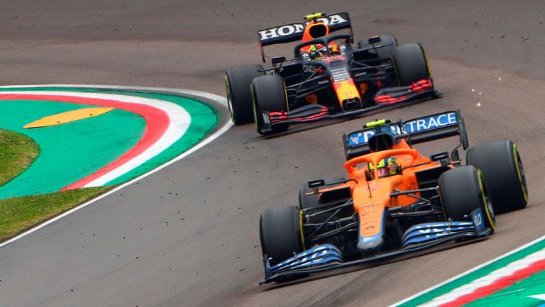 Checo Pérez, en acción en el GP de Imola 