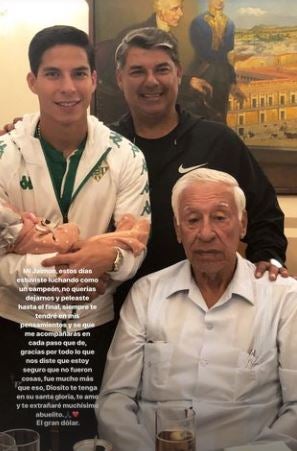 Diego Lainez comparte una foto con su abuelo