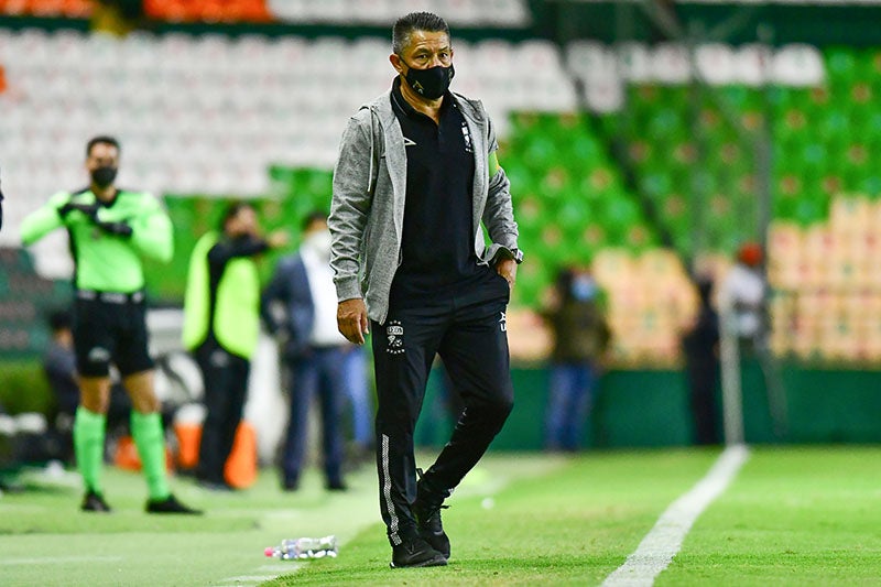 Nacho Ambriz durante un juego de León 