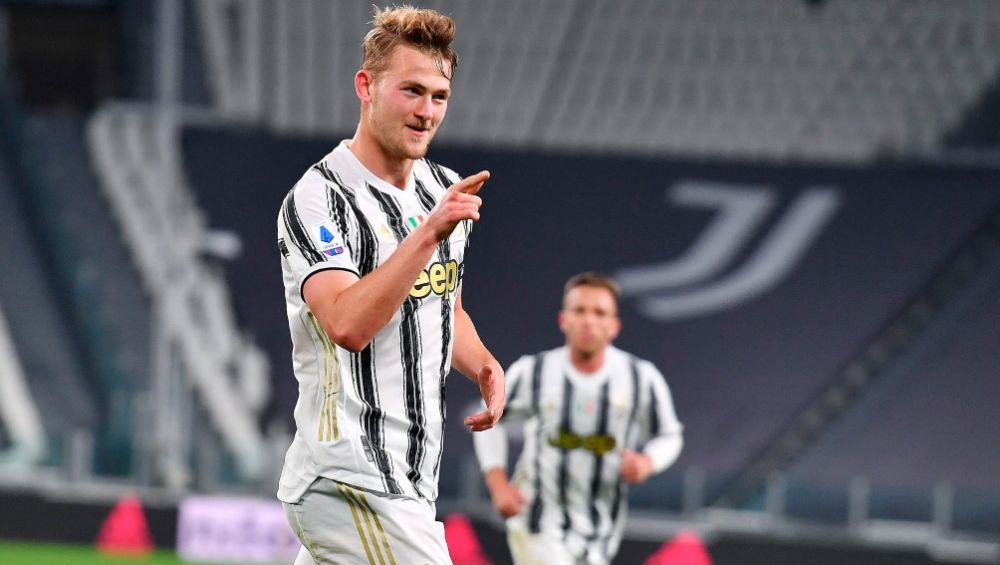 De Ligt en festejo con la Juventus