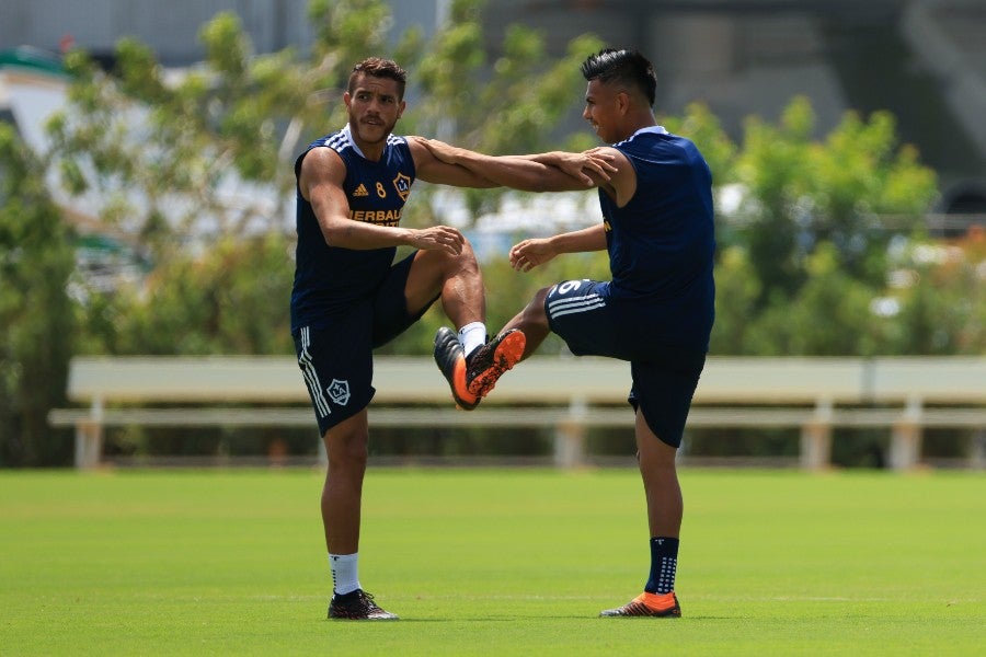 Jonathan dos Santos durante un entrenamiento del Galaxy