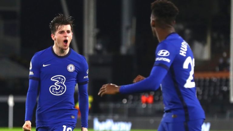 Mason Mount tras anotar a favor del Chelsea