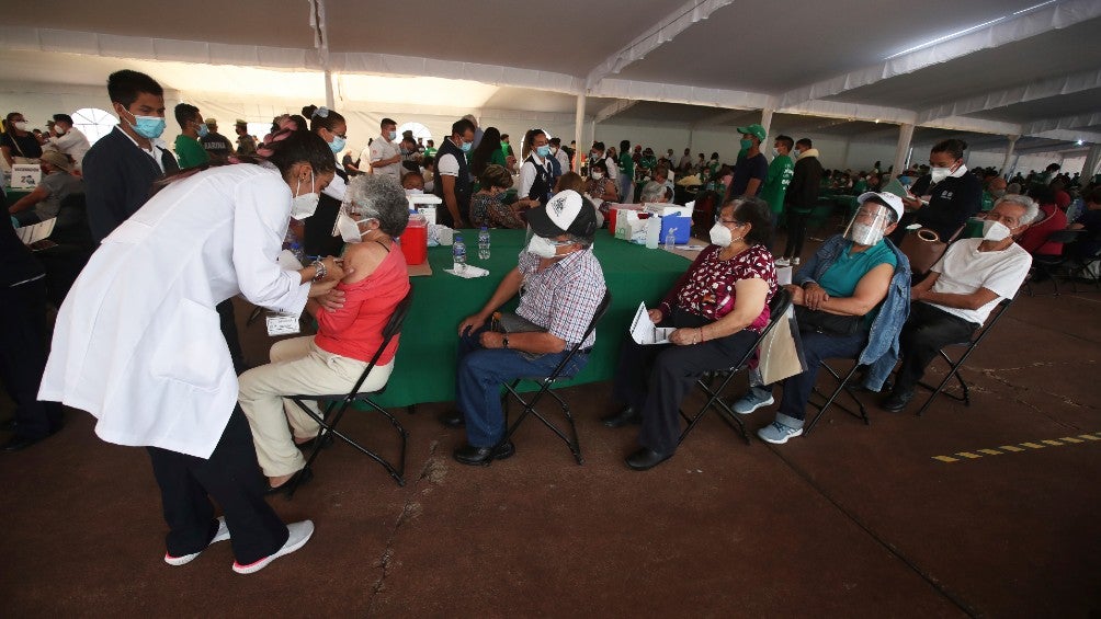 Vacunación contra coronavirus en México