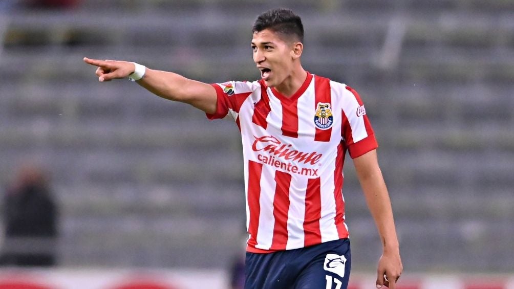 Zaldívar festeja su gol en el Clásico Tapatío 