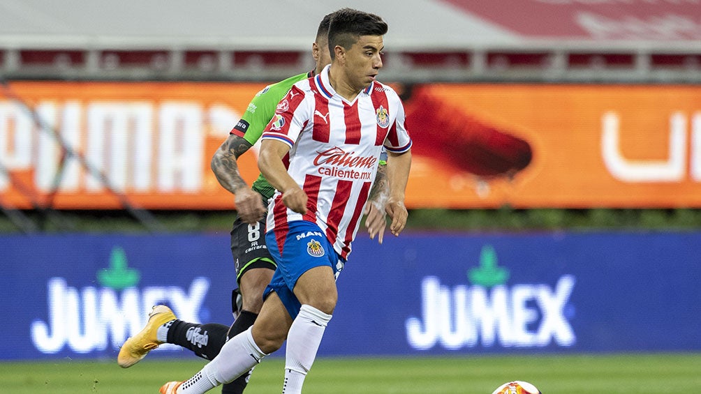 Fernando Beltrán en partido con Chivas 