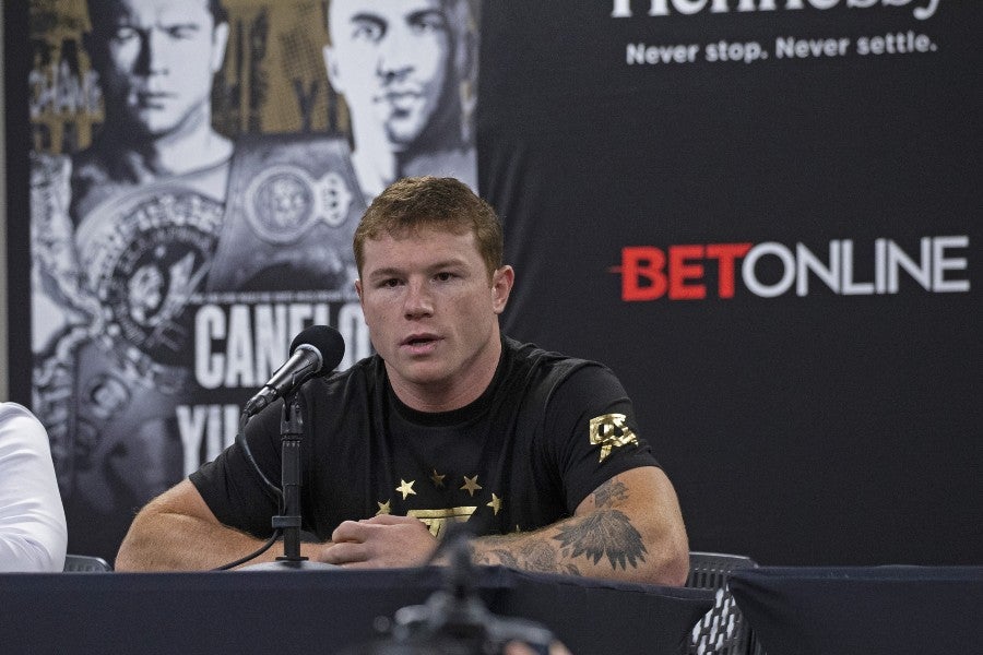 Canelo Álvarez en conferencia de prensa