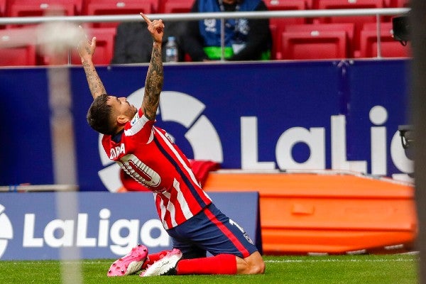 Ángel Correa festeja gol con el Atlético de Madrid