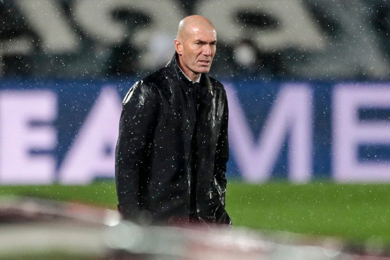 Zidane durante el duelo del Real Madrid vs Betis  