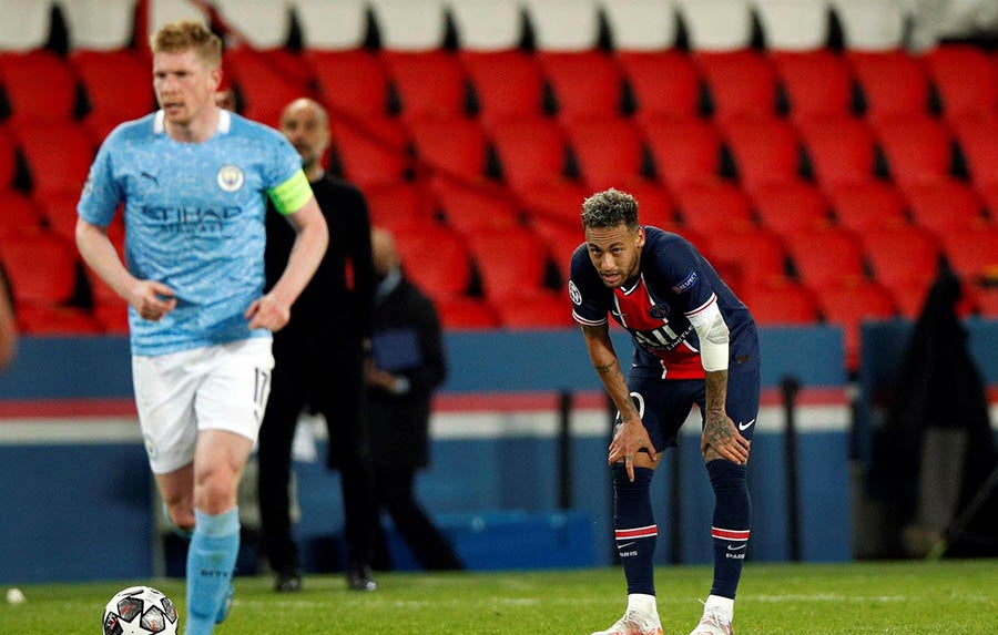 El brasileño ante el Manchester City