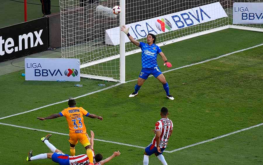 Antonio Rodríguez en partido ante Tigres