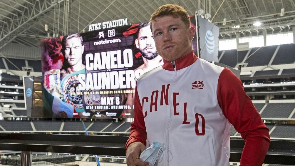 Canelo Álvarez se prepara para enfrentar a Saunders 