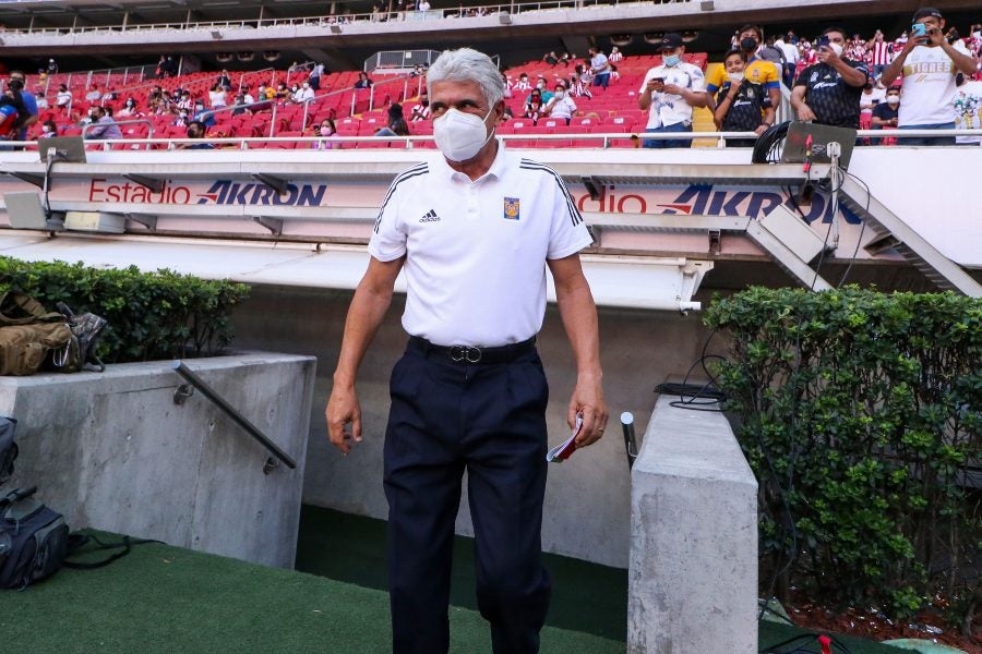 Tuca Ferretti durante un partido con Tigres