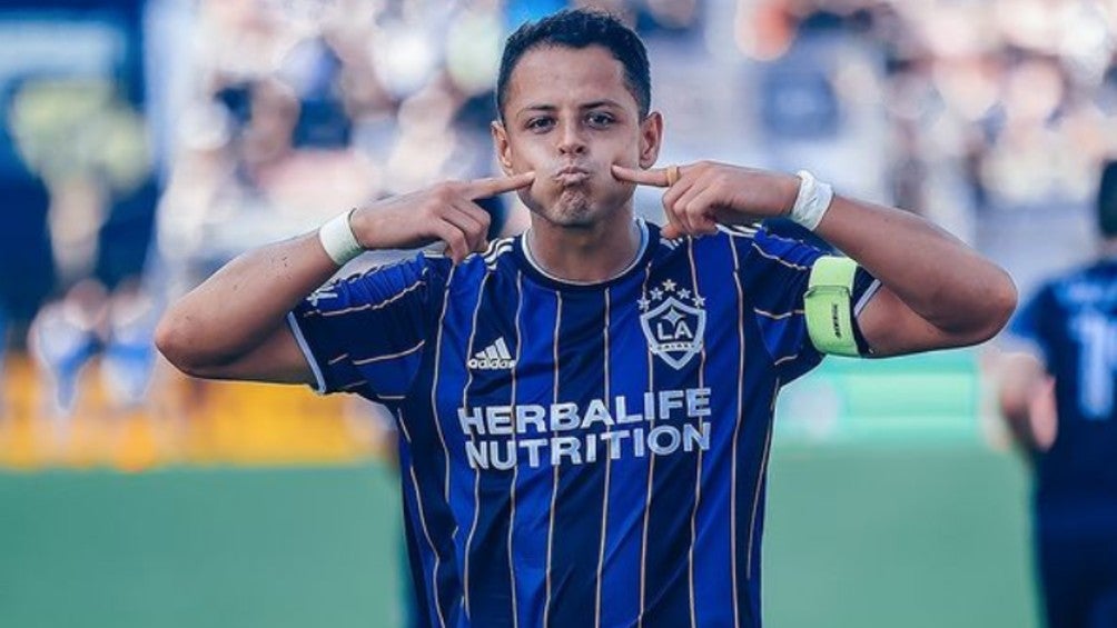 Javier Hernández durante un partido con LA Galaxy