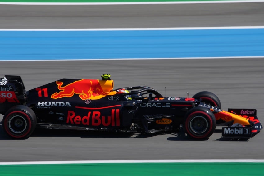 Sergio Pérez durante las sesiones de entrenamiento previo al GP de España