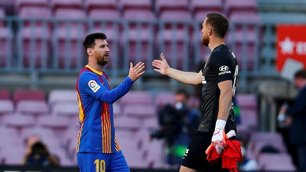 La tabla de movió tras el empate entre Barça y Atleti