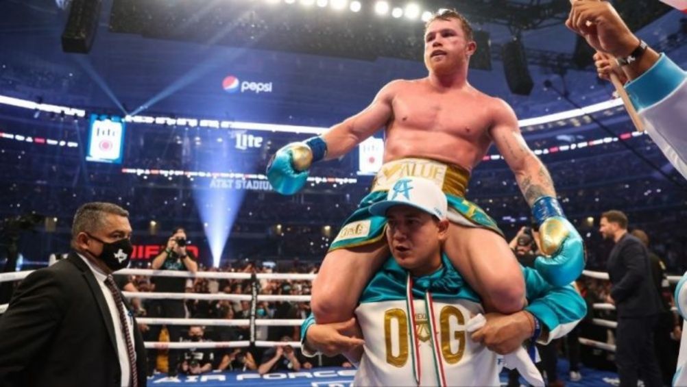 Canelo Álvarez tras derrotar a Saunders 