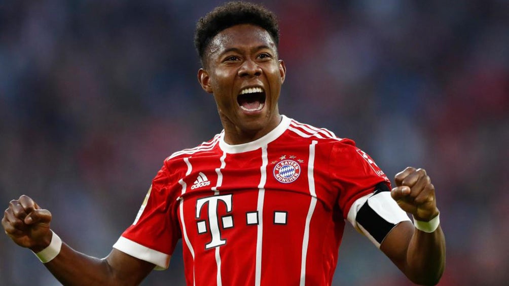 David Alaba festeja una anotación con el Bayern Munich 