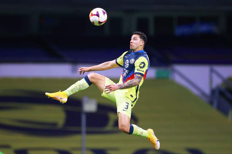 Jorge Sánchez en partido con América