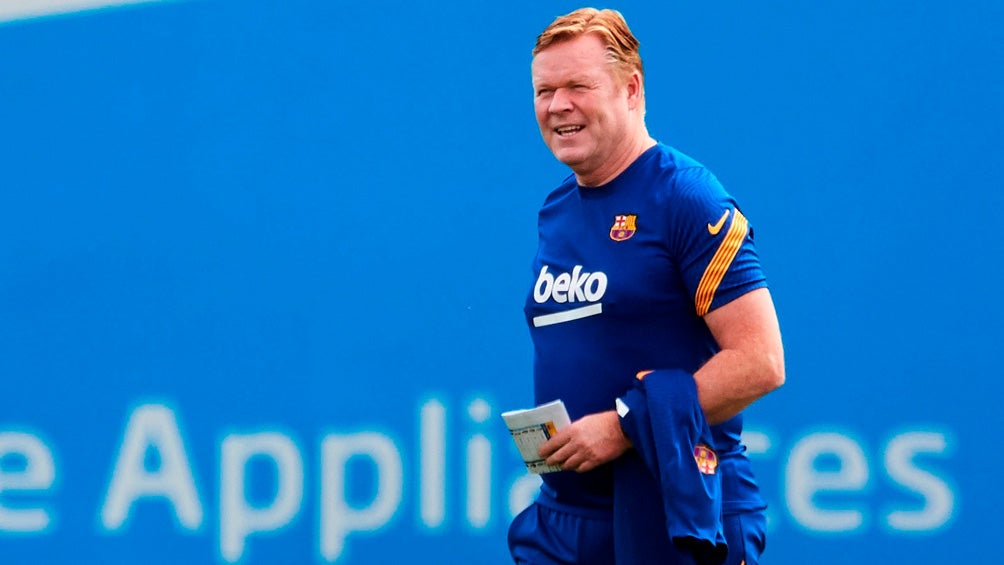 Ronald Koeman durante una sesión con el Barcelona 