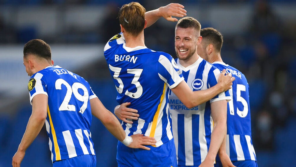 Manchester City: Brighton remontó desventaja de dos goles para vencer a los Citizens