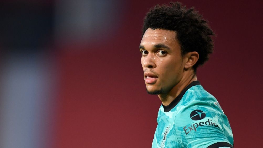 Alexander-Arnold en un partido del Liverpool