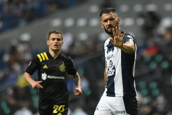 Nico Sánchez, como defensor de Rayados