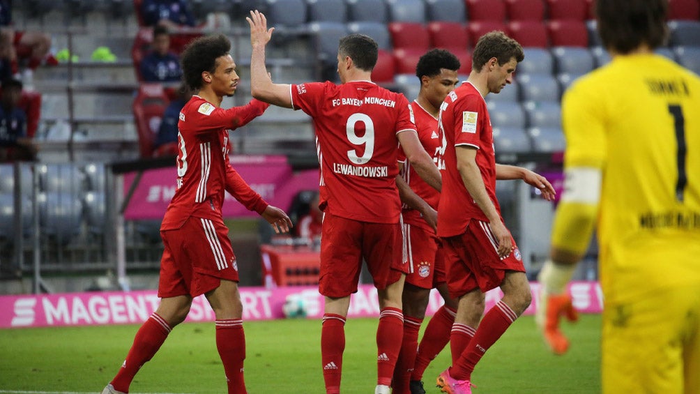 Jugadores del Bayern Munich celebran un tanto 