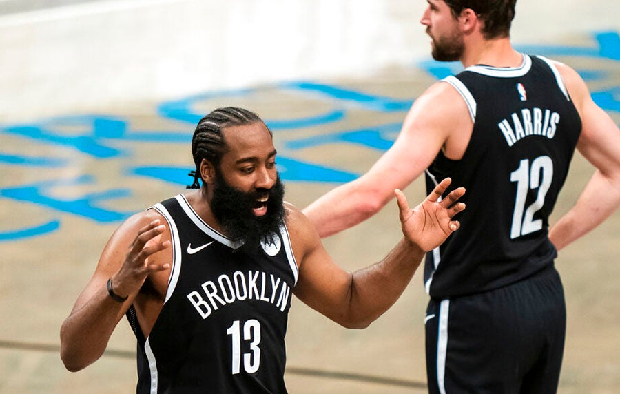 James Harden celebra enceste