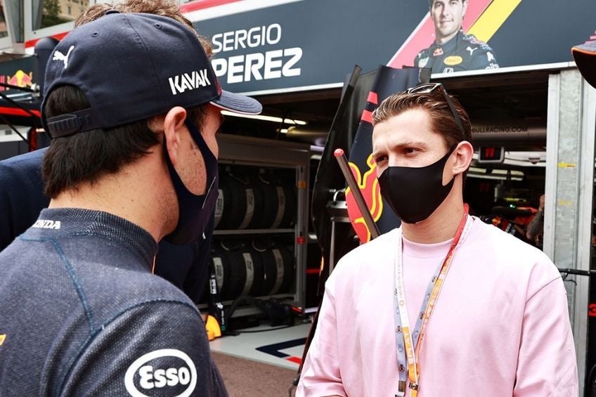 Checo Pérez con Tom Holland