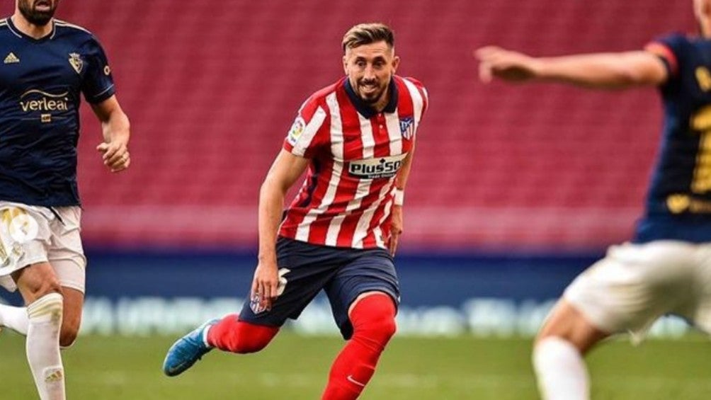 Héctor Herrera durante un partido con Atlético de Madrid