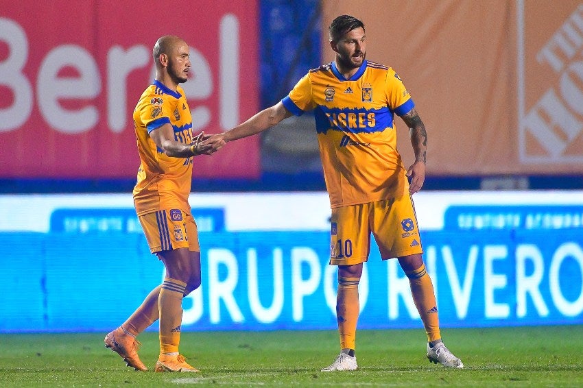 Gignac and González in a Tigres match 