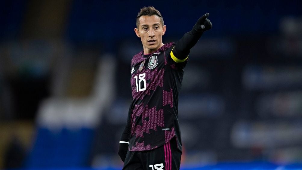 Guardado en un partido de la Selección